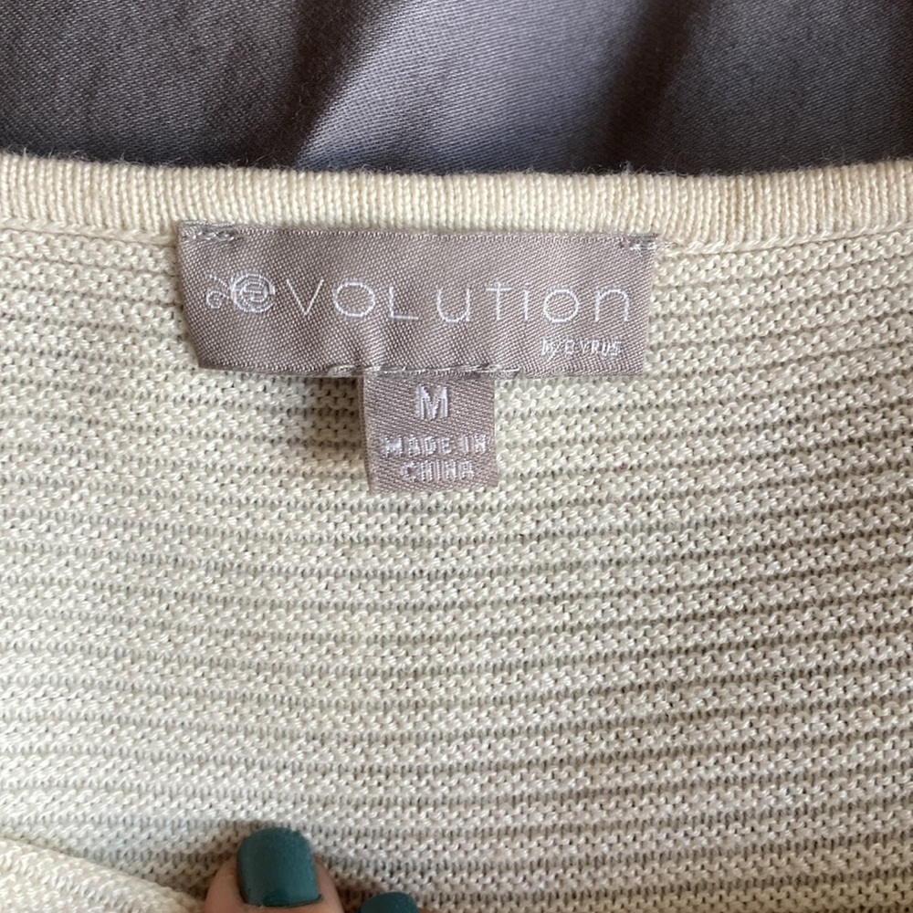 evolution Sweater - Size M - Picture 2 of 6